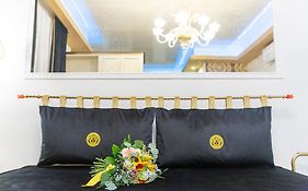 Leucosya Luxury Rooms