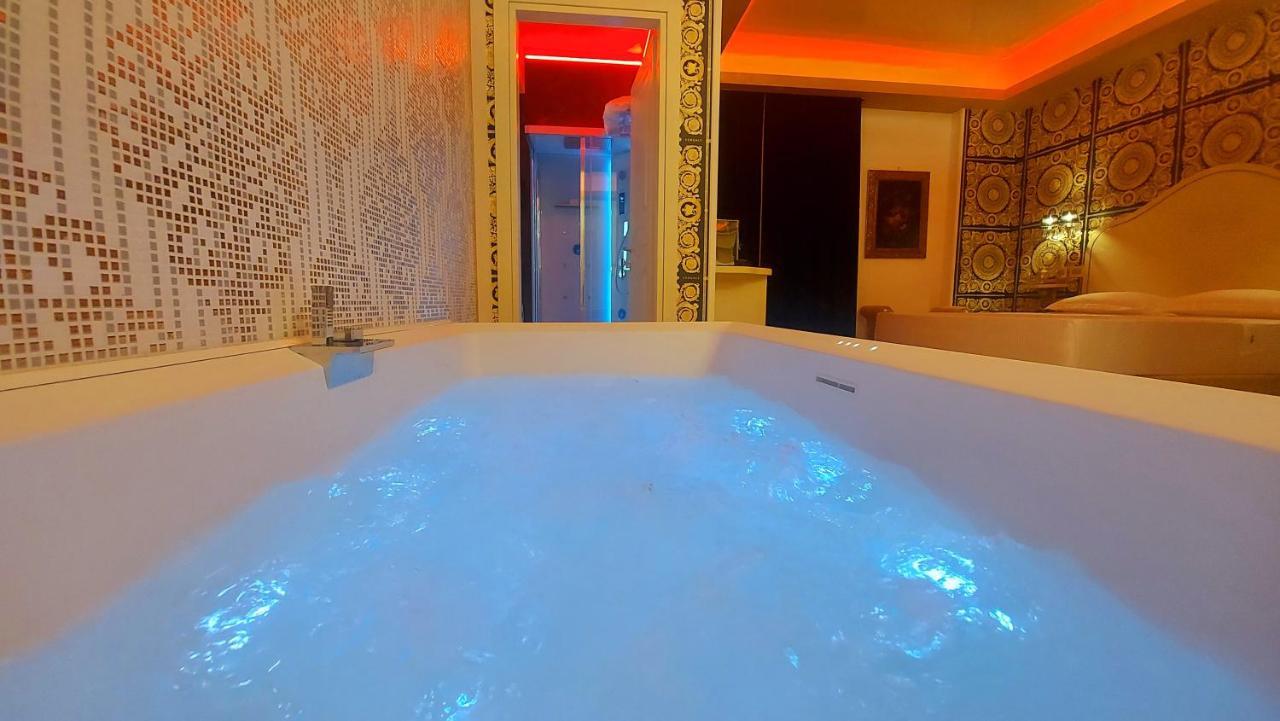 Leucosya Luxury Rooms Salerno Esterno foto