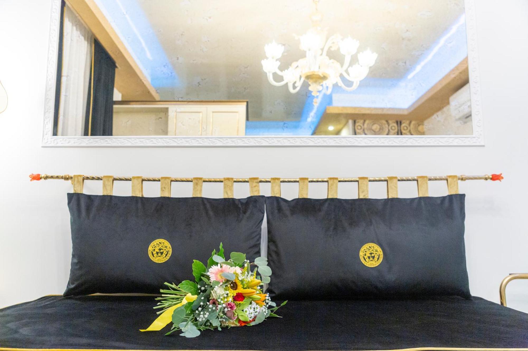 Leucosya Luxury Rooms Salerno Esterno foto